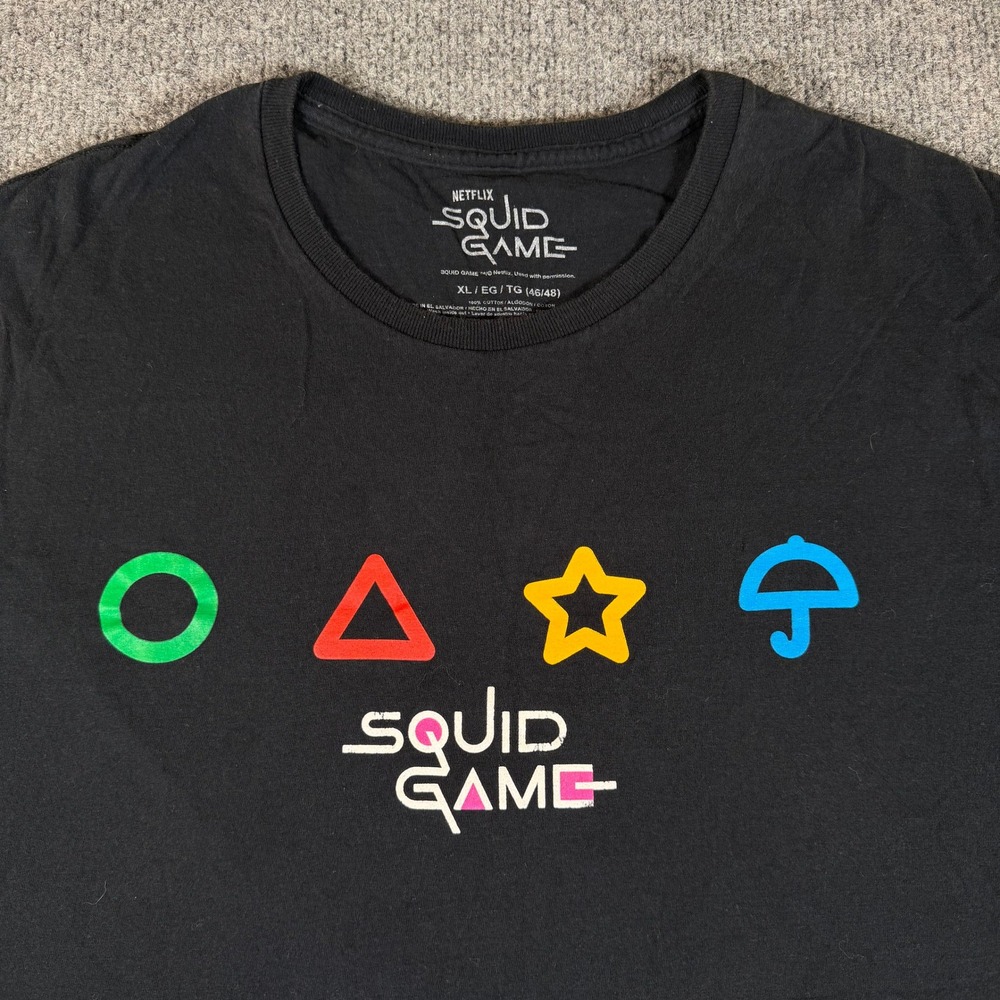 Netflix Squid Game Mens XL Graphic T-Shirt Honeycomb Symbols Mad Engine #3252